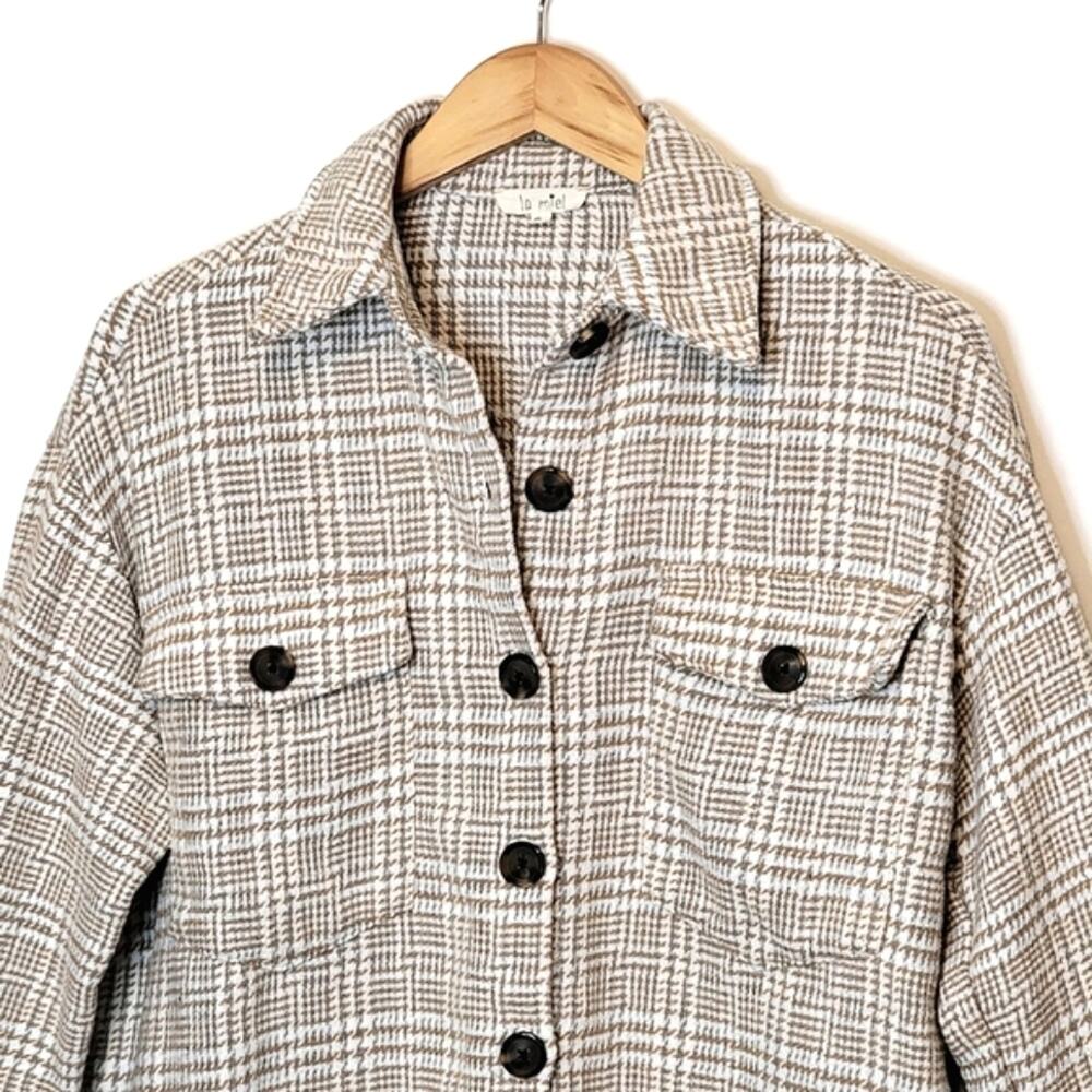 La Miel Plaid Button Front Shacket Shirt Tan Cream Cozy Fall S - Picture 3 of 12